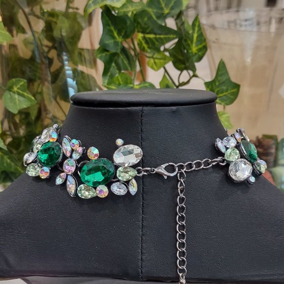 Emerald and Crystal Choker Necklace - Picture 3 of 5